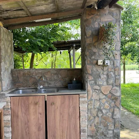 'monas' House Holiday home Backi Monostor